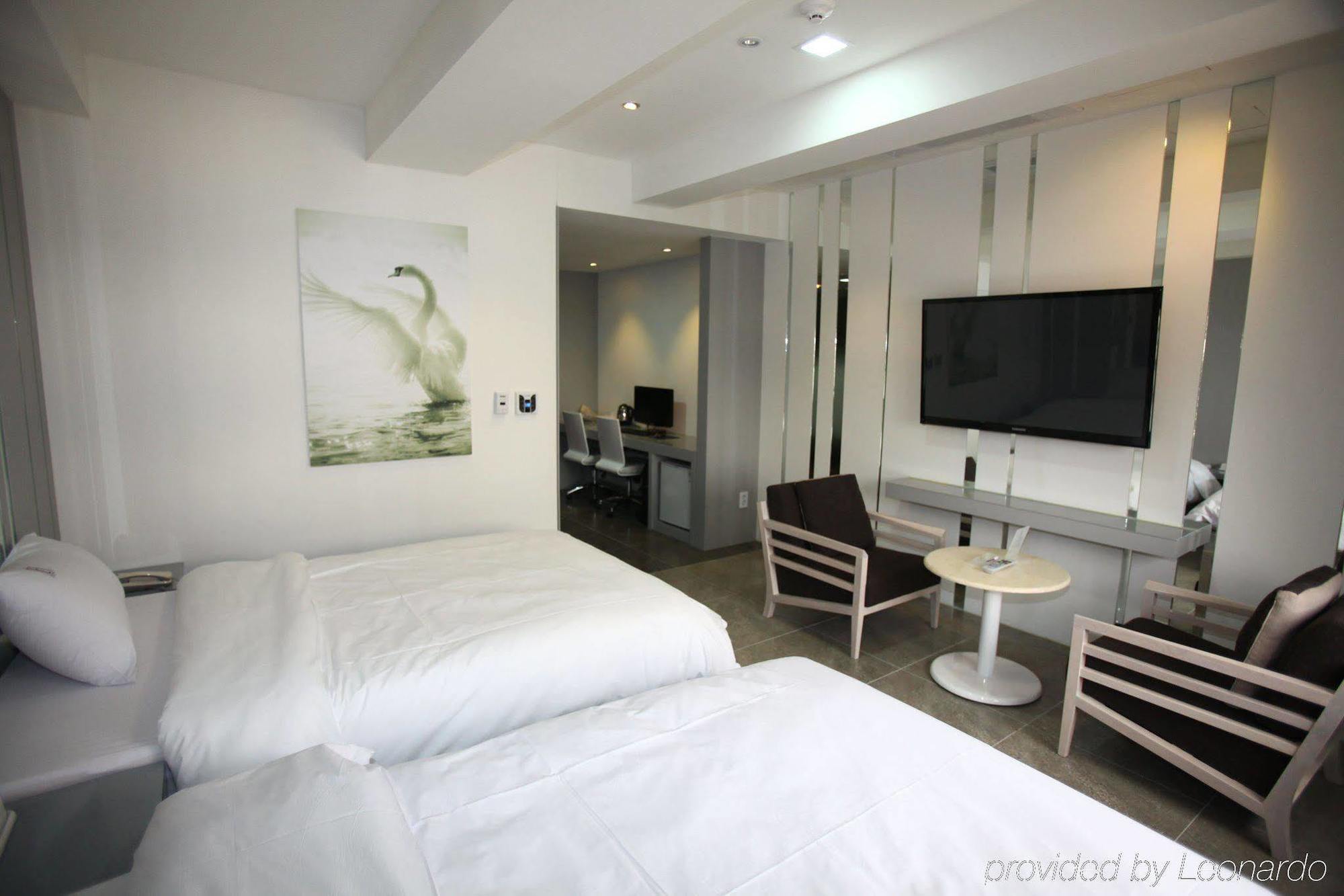 Suwon Reve Hotel Zimmer foto
