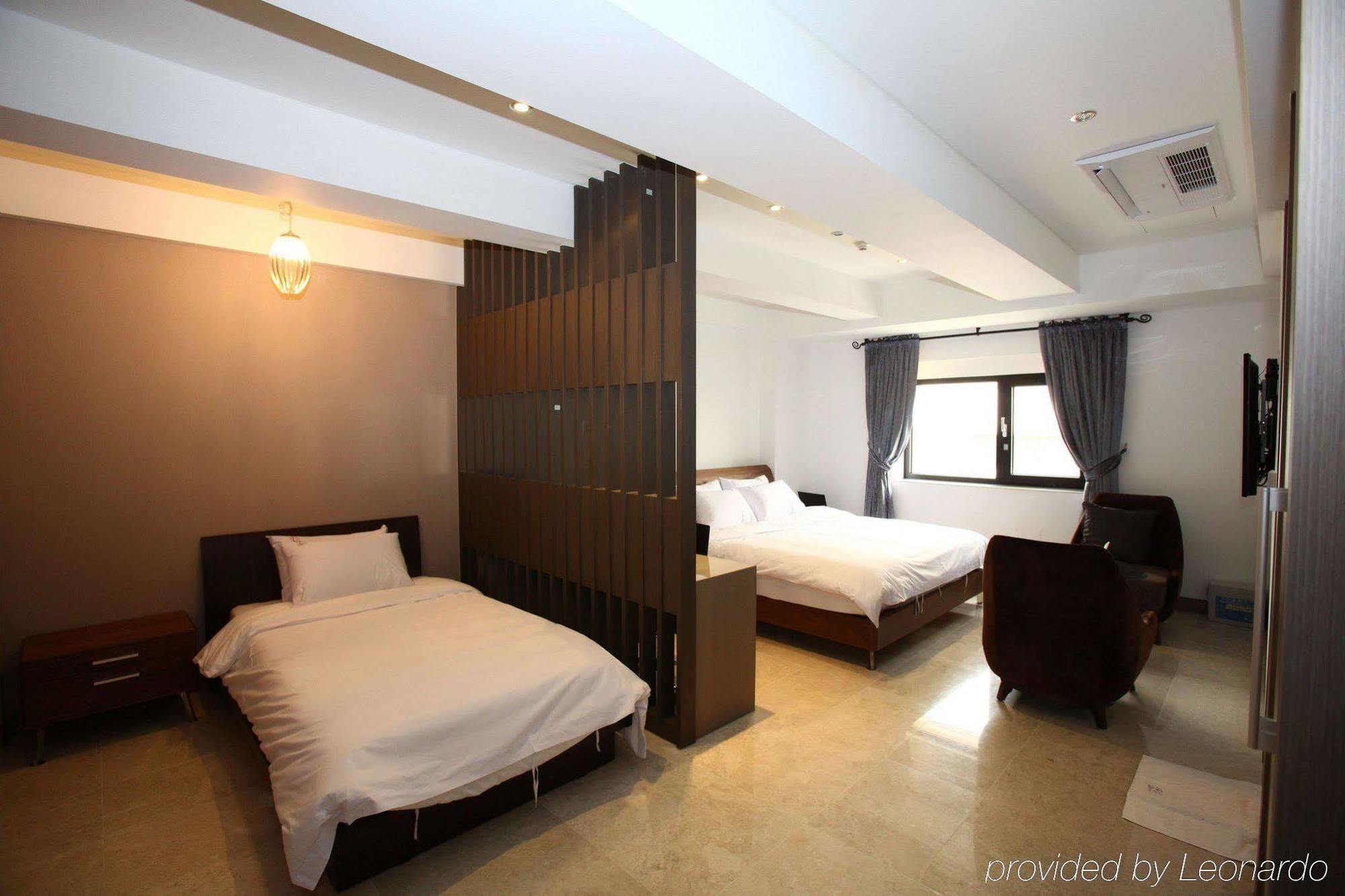 Suwon Reve Hotel Zimmer foto