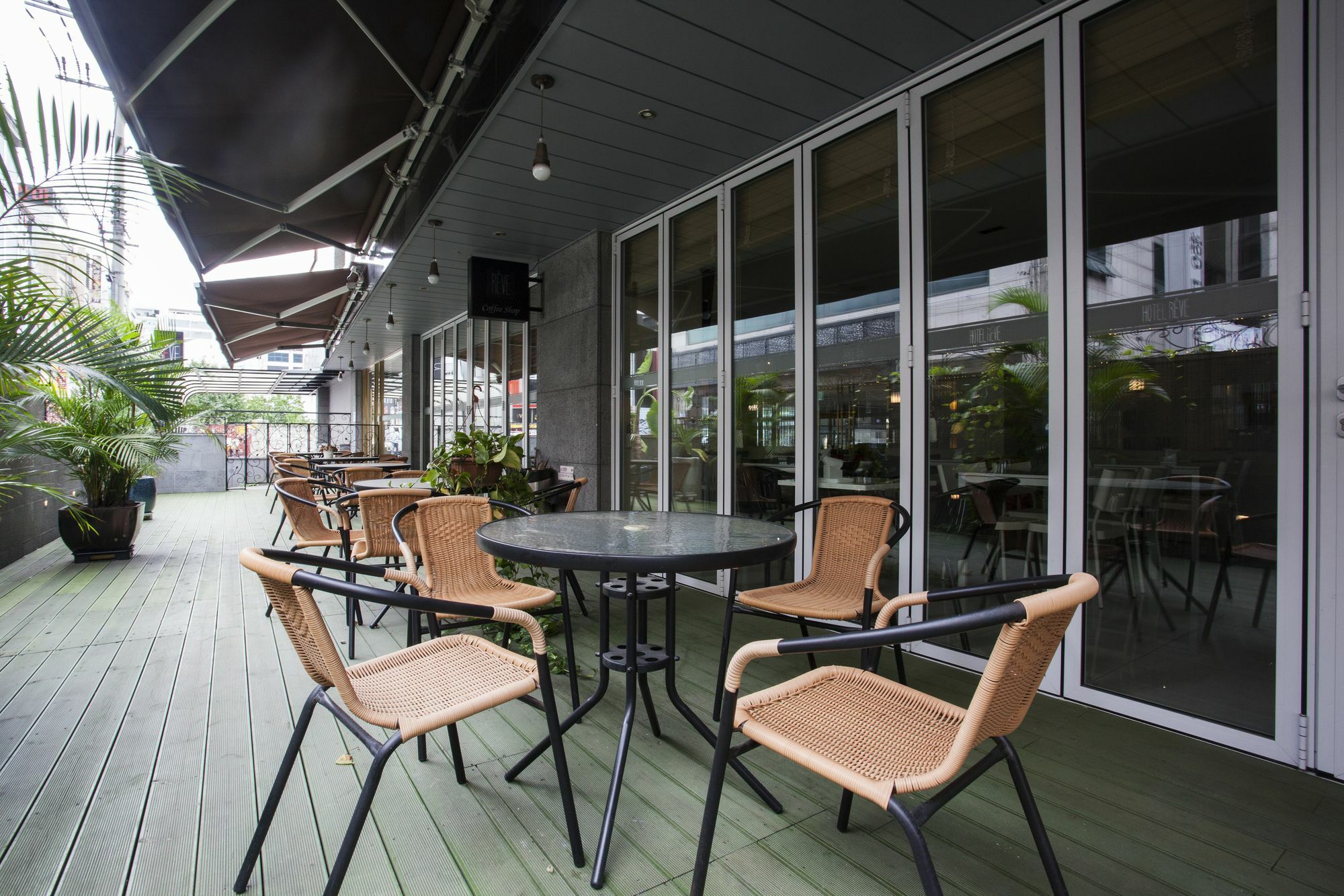 Suwon Reve Hotel Exterior foto